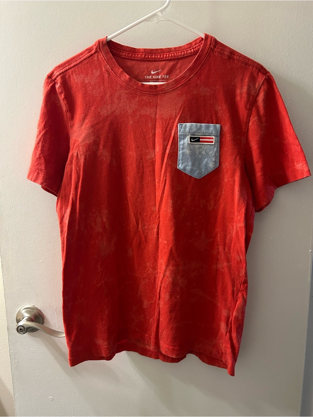 Nike Men’s Red Short Sleeve Tee with Blue Pocket